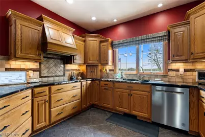 4101 Cove Circle NW, Canton, OH 44708 - Photo 27
