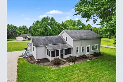 2622 Tallmadge Rd, Ravenna, OH 44266 - Photo 1