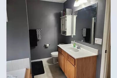 11270 Grand Valley Drive NW, Uniontown, OH 44685 - Photo 29