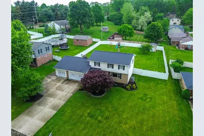 2635 Daffodil Street NE, Canton, OH 44705 - Photo 3