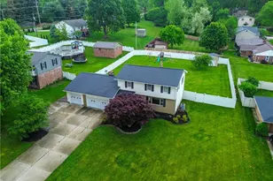 2635 Daffodil St NE, Canton, OH 44705 - Photo 3