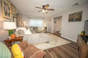8276 Deepwood Blvd, Mentor, OH 44060 - Photo 3