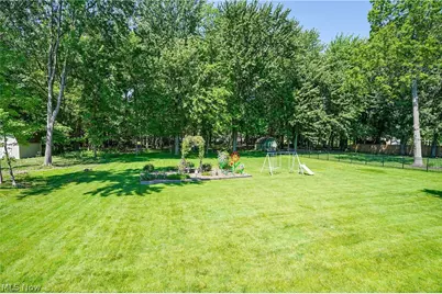 6394 Meadowbrook Drive, Mentor, OH 44060 - Photo 11
