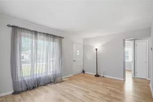 12808 Longmead Ave, Loveland, OH 44135 - Photo 5