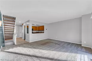 4215 Jennings Ridge Dr, Loveland, OH 44109 - Photo 9