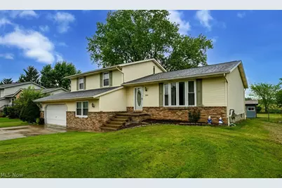 5323 Francesca Street NE, Louisville, OH 44641 - Photo 3