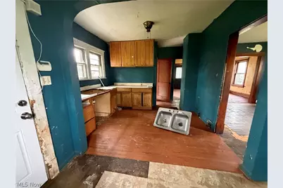 235 Iddings Avenue SE, Warren, OH 44483 - Photo 3