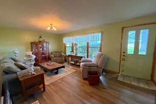 6092 East Ave Extension SE, Gnadenhutten, OH 44629 - Photo 3
