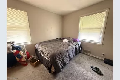19107 Longview Avenue, Maple Heights, OH 44137 - Photo 7