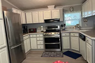 195 Spruce Ln, Mentor, OH 44060 - Photo 7
