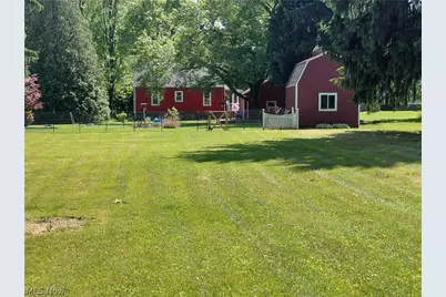 7489 Van Ness Avenue, Hubbard, OH 44425 - Photo 9