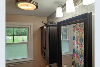 7489 Van Ness Avenue, Hubbard, OH 44425 - Photo 13