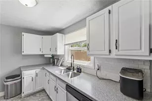 2369 Frederick Dr, Cuyahoga Falls, OH 44221 - Photo 9