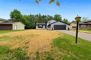 3494 Monterey Cir, Brunswick, OH 44212 - Photo 3