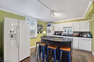 2078 W 41st St, Loveland, OH 44113 - Photo 9