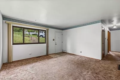 5 Sunset Drive, Martins Ferry, OH 43935 - Photo 11