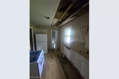 975 Owen Avenue, Akron, OH 44311 - Photo 9