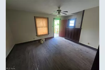 975 Owen Avenue, Akron, OH 44311 - Photo 5
