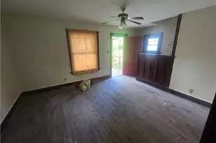 975 Owen Ave, Akron, OH 44311 - Photo 5