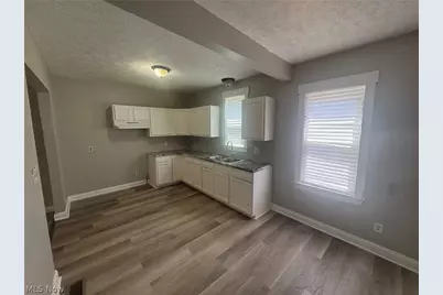 9710 Easton Avenue, Loveland, OH 44104 - Photo 7