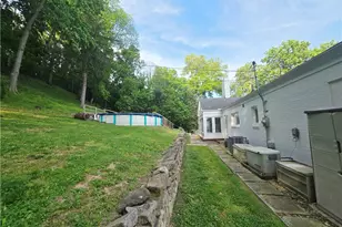 885 Sheridan Rd, Coshocton, OH 43812 - Photo 31