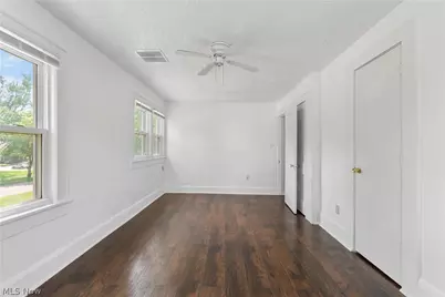 1359 Delia Avenue, Akron, OH 44320 - Photo 33