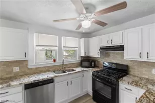 1359 Delia Ave, Akron, OH 44320 - Photo 9