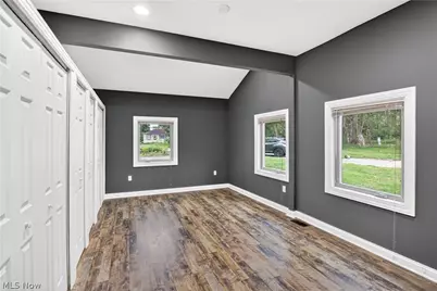 18500 Bennett Road, North Royalton, OH 44133 - Photo 21