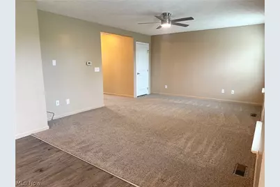 2250 Dorchester Drive, Kent, OH 44240 - Photo 11