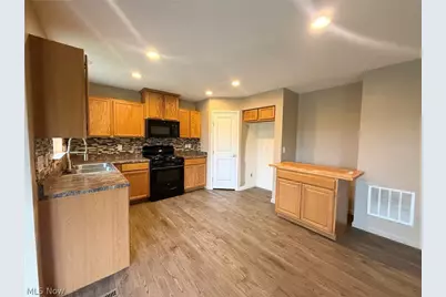 2250 Dorchester Drive, Kent, OH 44240 - Photo 13