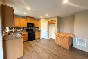 2250 Dorchester Dr, Kent, OH 44240 - Photo 13