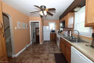 217 Oregon Ave, Weirton, WV 26062 - Photo 11