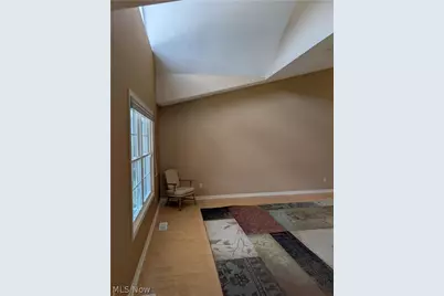 2765 Doral Circle SE, Massillon, OH 44646 - Photo 9
