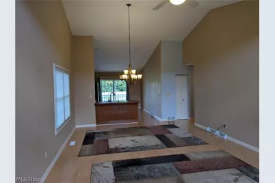 2765 Doral Circle SE, Massillon, OH 44646 - Photo 11