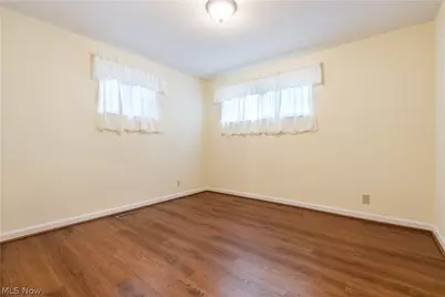1721 Broad Avenue NW, Canton, OH 44708 - Photo 17