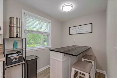 1233 Brainard Road, Lyndhurst, OH 44124 - Photo 17