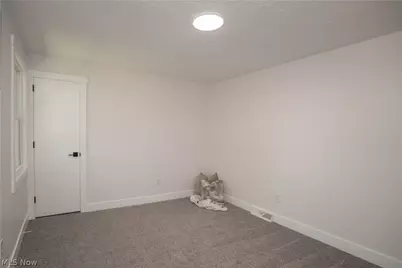 3648 Mulberry Street NW, Uniontown, OH 44685 - Photo 25
