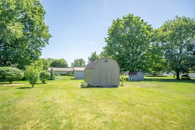 3648 Mulberry Street NW, Uniontown, OH 44685 - Photo 41