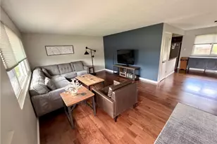 1700 Winchester Dr, Parma, OH 44134 - Photo 3