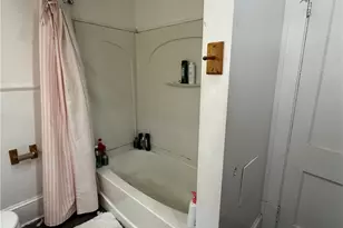 139 Hollinger Ave, Akron, OH 44302 - Photo 15
