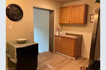 817 Broad Street, Conneaut, OH 44030 - Photo 5