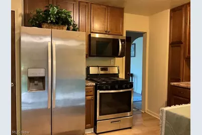 817 Broad Street, Conneaut, OH 44030 - Photo 3