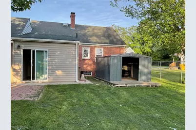 817 Broad Street, Conneaut, OH 44030 - Photo 17