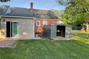817 Broad St, Conneaut, OH 44030 - Photo 17