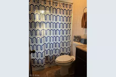 817 Broad Street, Conneaut, OH 44030 - Photo 25