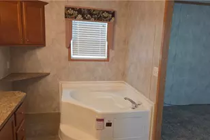 4830 Snowdrift Ln, Zanesville, OH 43701 - Photo 5