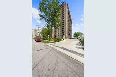 12500 Edgewater Drive #1106, Oakwood, OH 44107 - Photo 23
