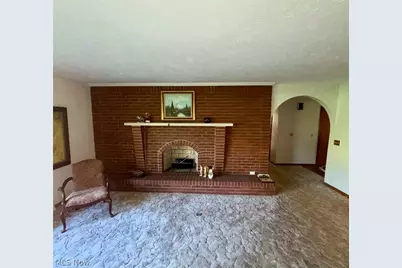 1591 Elberta Avenue SW, North Canton, OH 44709 - Photo 9