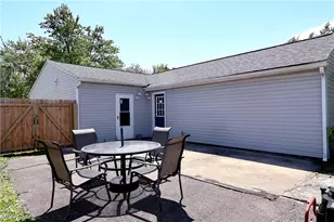 556 Keys Dr, Elyria, OH 44035 - Photo 3
