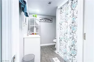 10605 Ashbury Ave, Loveland, OH 44106 - Photo 19